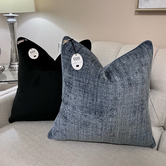 1-NWT CALLISTO HOME VELVET WEAVE DESIGN DECORATIVE PILLOWS (Read description) - Picture 7 of 17